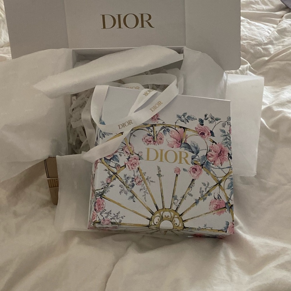 Dior Empty Holiday Box - Picture 4 of 5